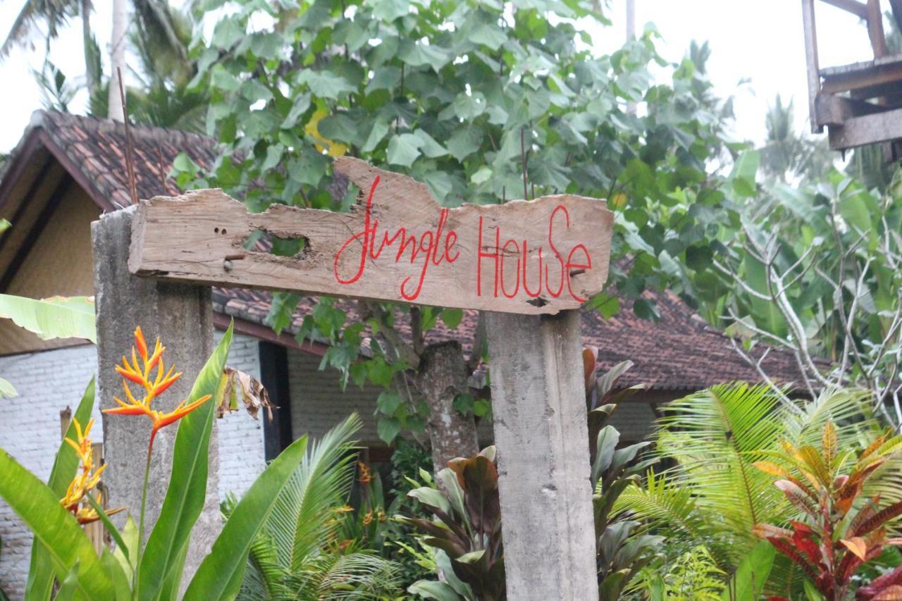 Jungle House - Surf & Stay 풀루칸 외부 사진